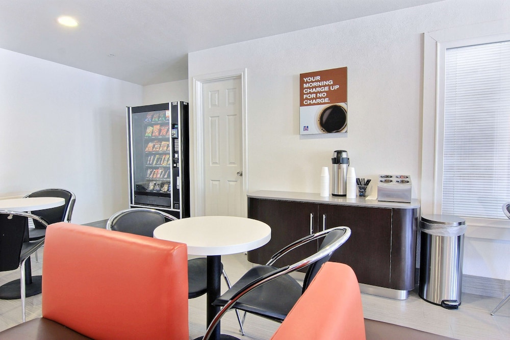Motel6 Rockport, TX 45/58