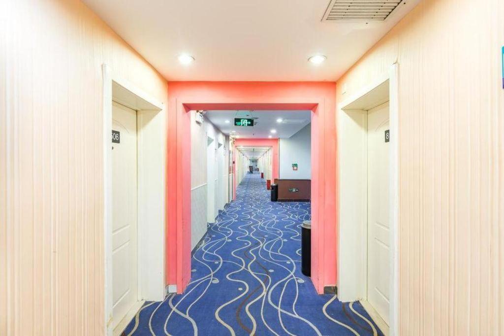 7 Days Inn (Beijing West Railway Station Maliandao) 32/48