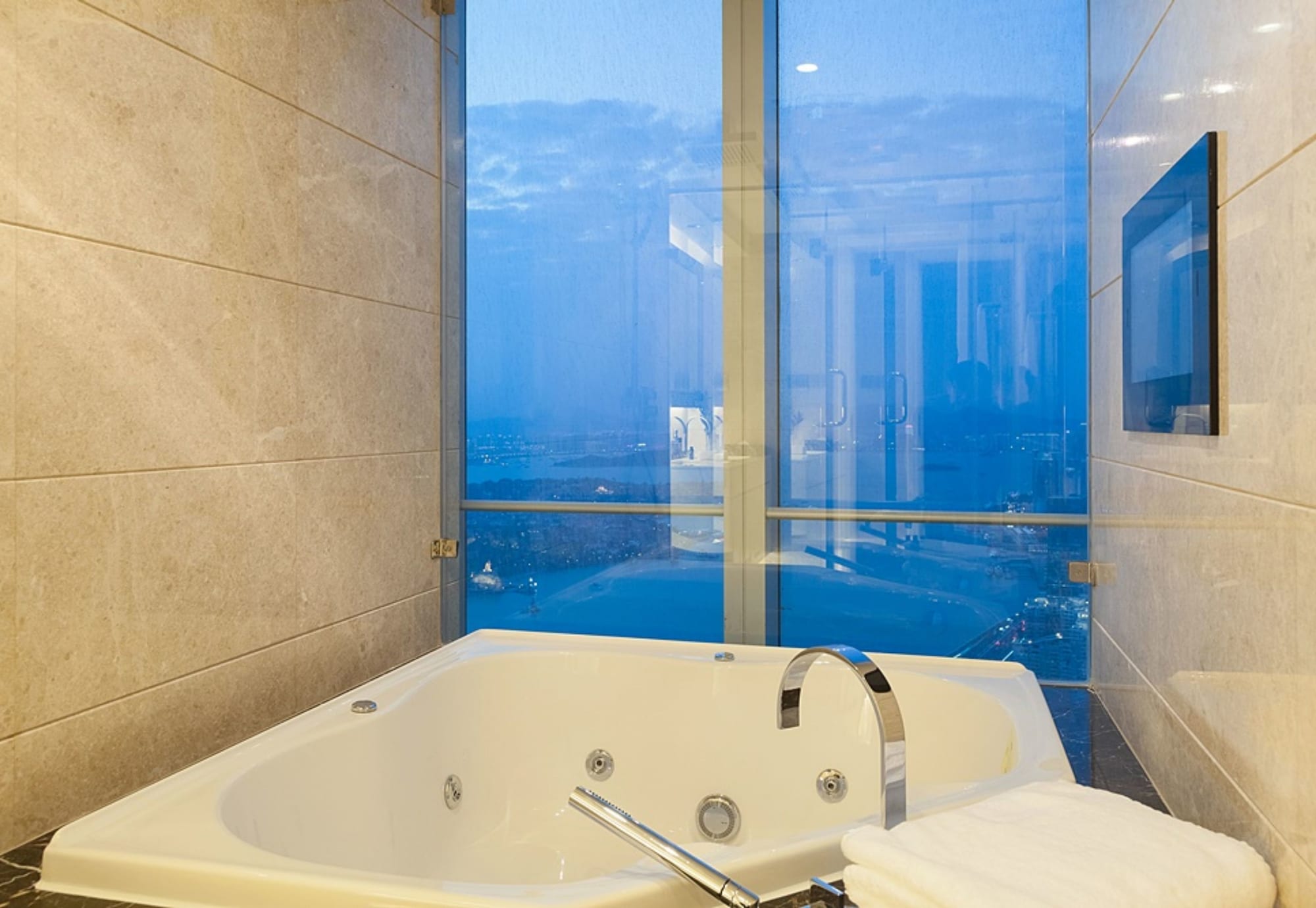 شقة بريميير بسريرين كوين بإطلالة على البحر، Lagom Bright House Sea View Apartment 5/7