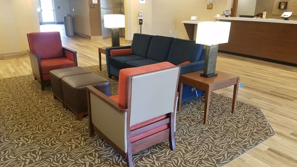 Comfort Inn Airport Roanoke VA 34/53