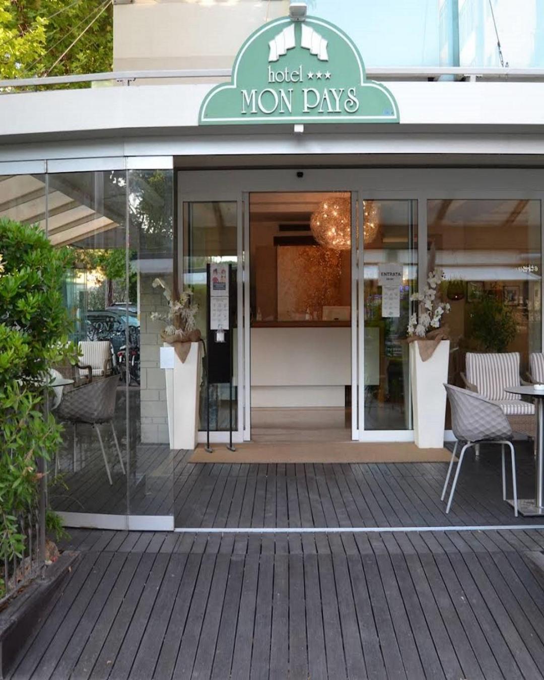 Hotel Mon Pays 3/50