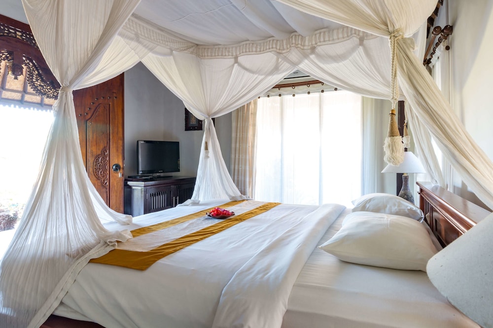 1 BEDROOM, SUPERIOR, DOUBLE BED, GARDEN VIEW