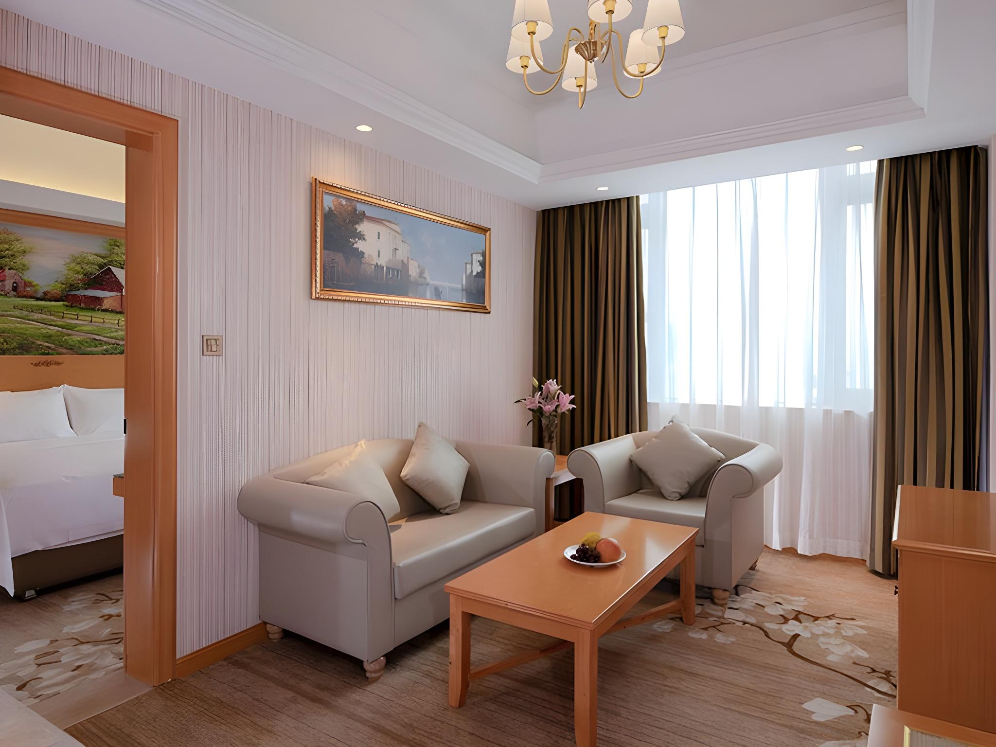 Vienna Hotel (Shenzhen Henggang Metro Station) 29/40