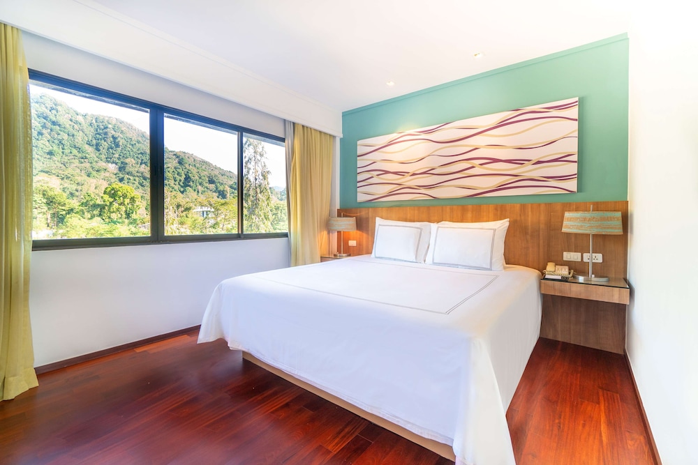One Bedroom Suite with Terrace