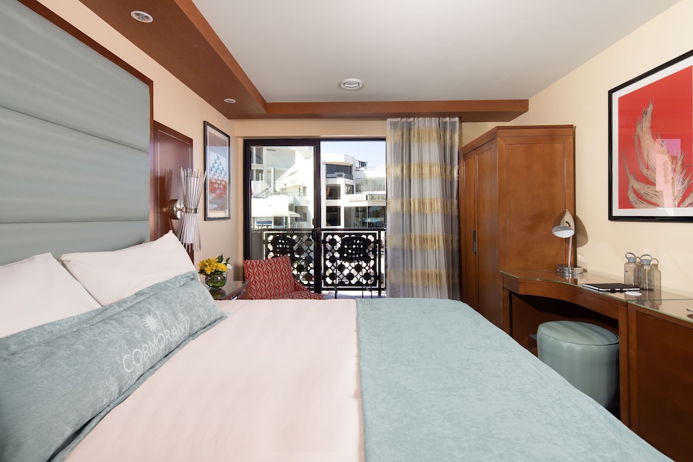 Ocean, King Bed, with View, Balcony