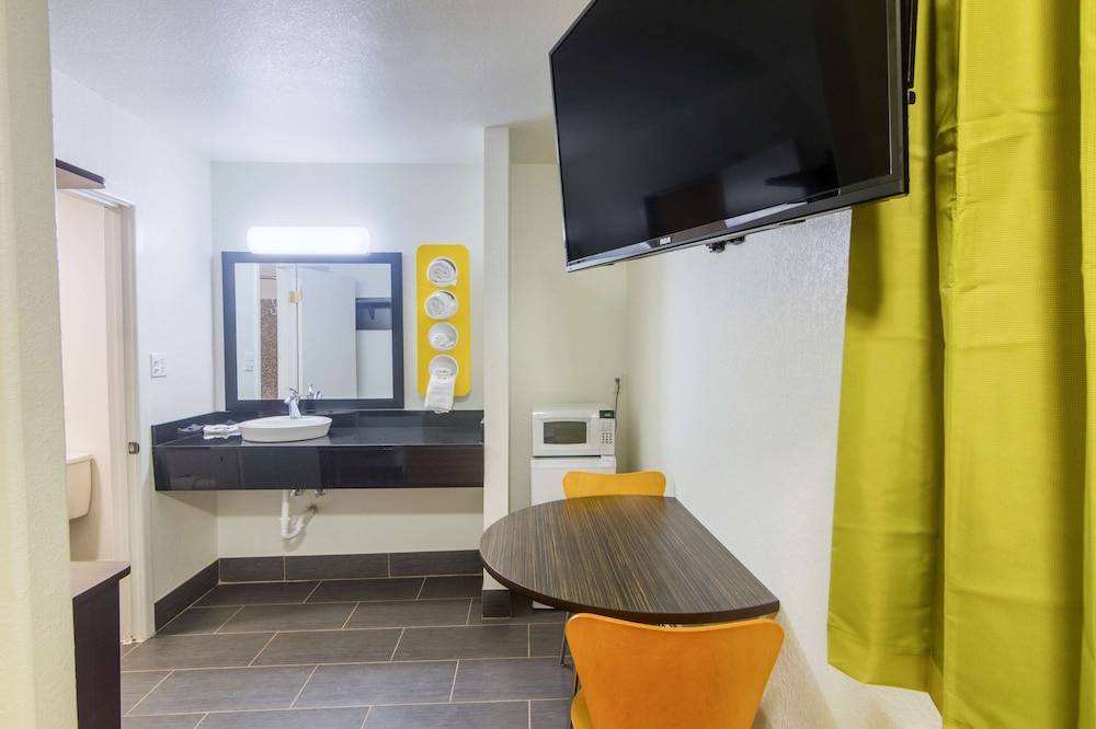 Motel6 Childress, TX 48/48