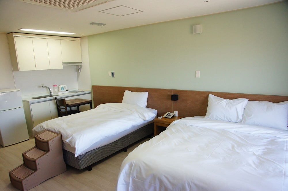 Hi Jeju Hotel 7/50