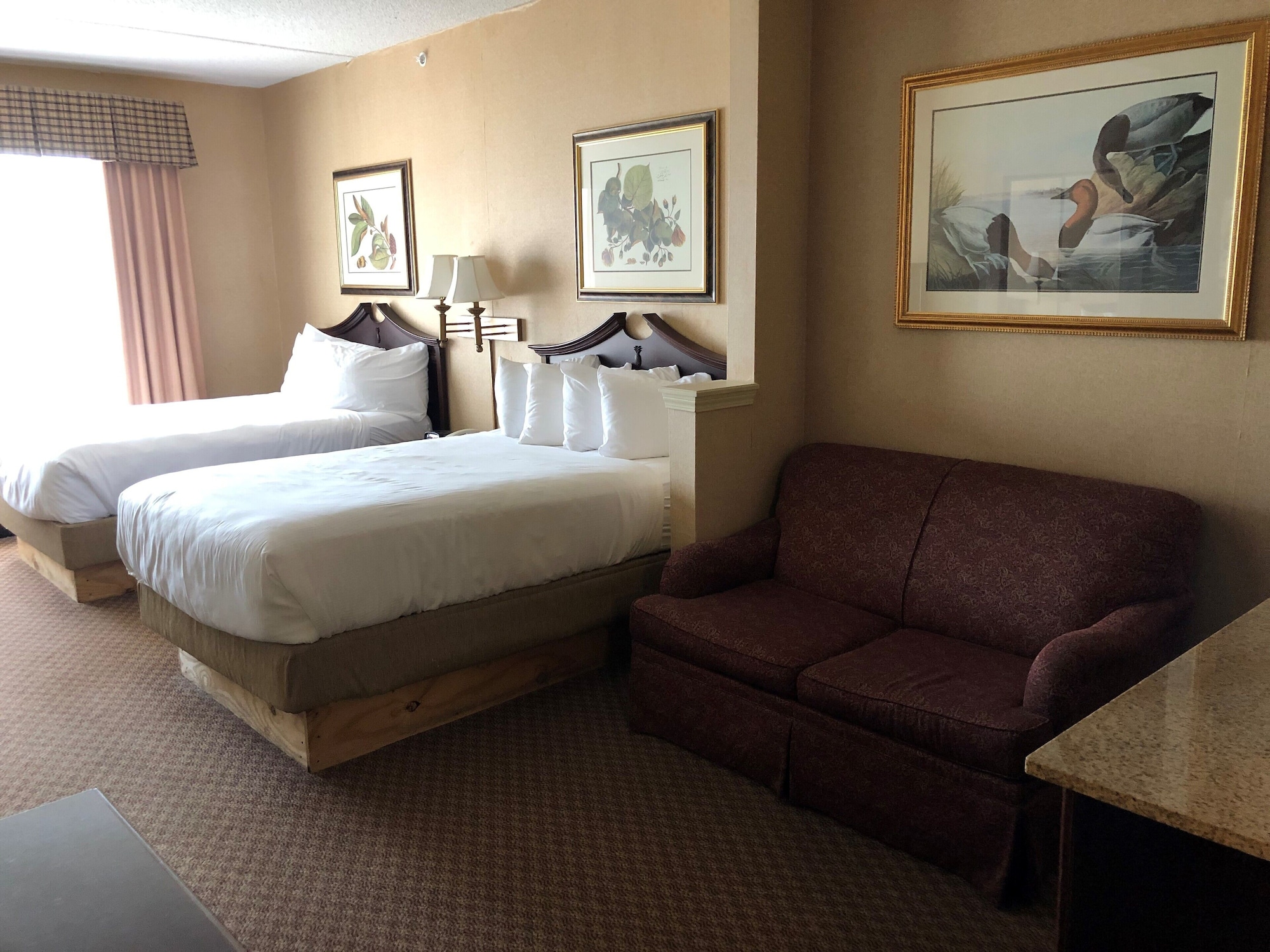 GRAND, 2 DOUBLE BEDS, LAKE VIEW, ACCESSIBLE