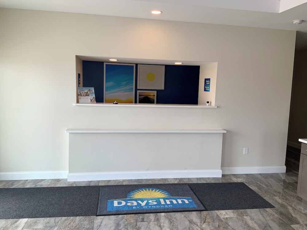 Days Inn by Wyndham Troy IL 6/34
