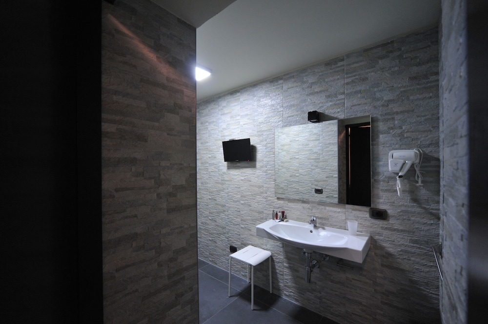 Gatto Bianco House 48/50
