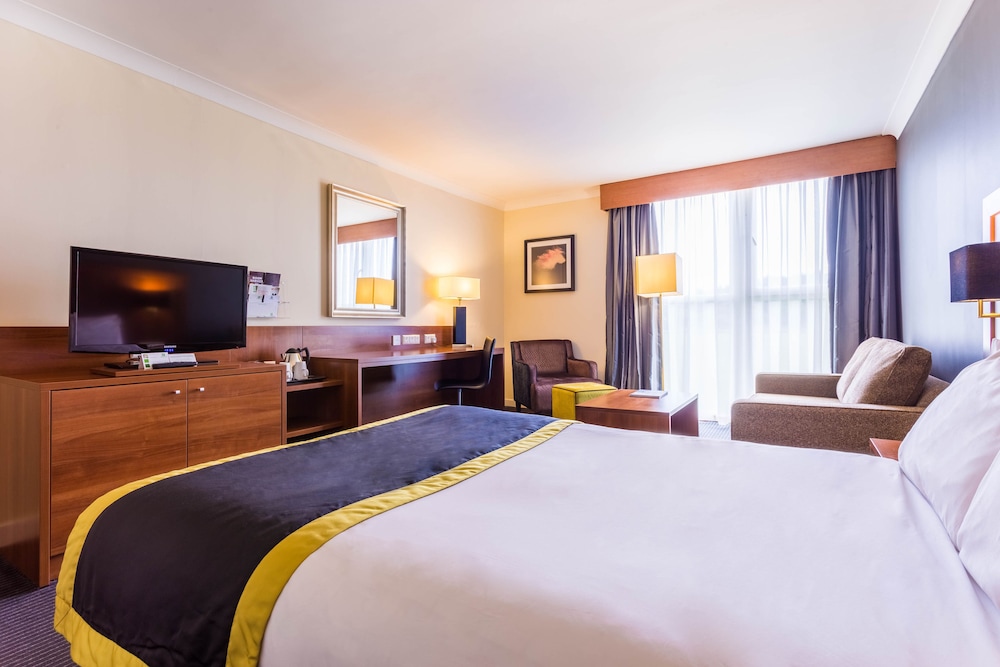 Holiday Inn Newcastle Gosforth Park By IHG 8/76