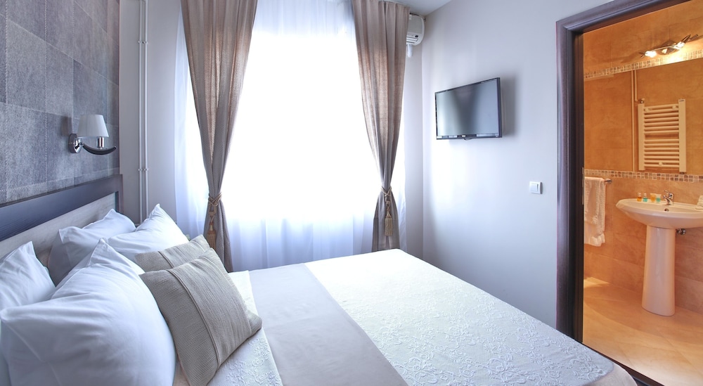 Garni Hotel Vozarev 16/67