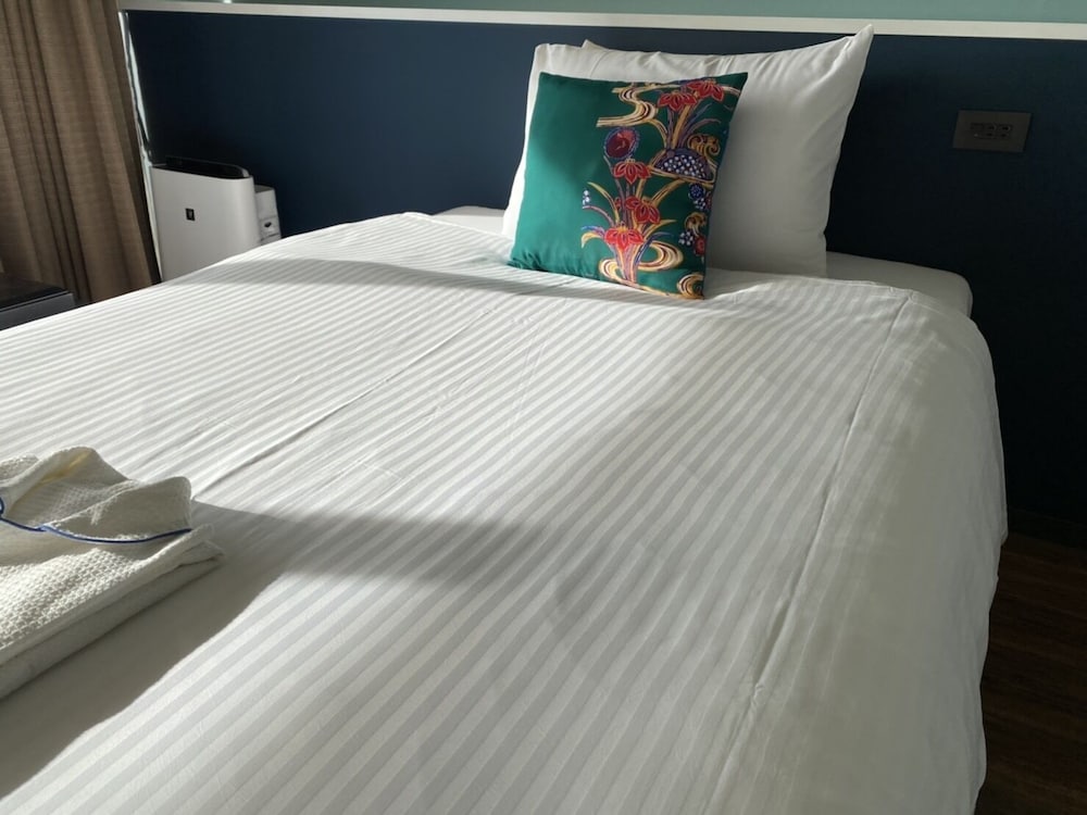 Sunset Beach Hotel 14/55
