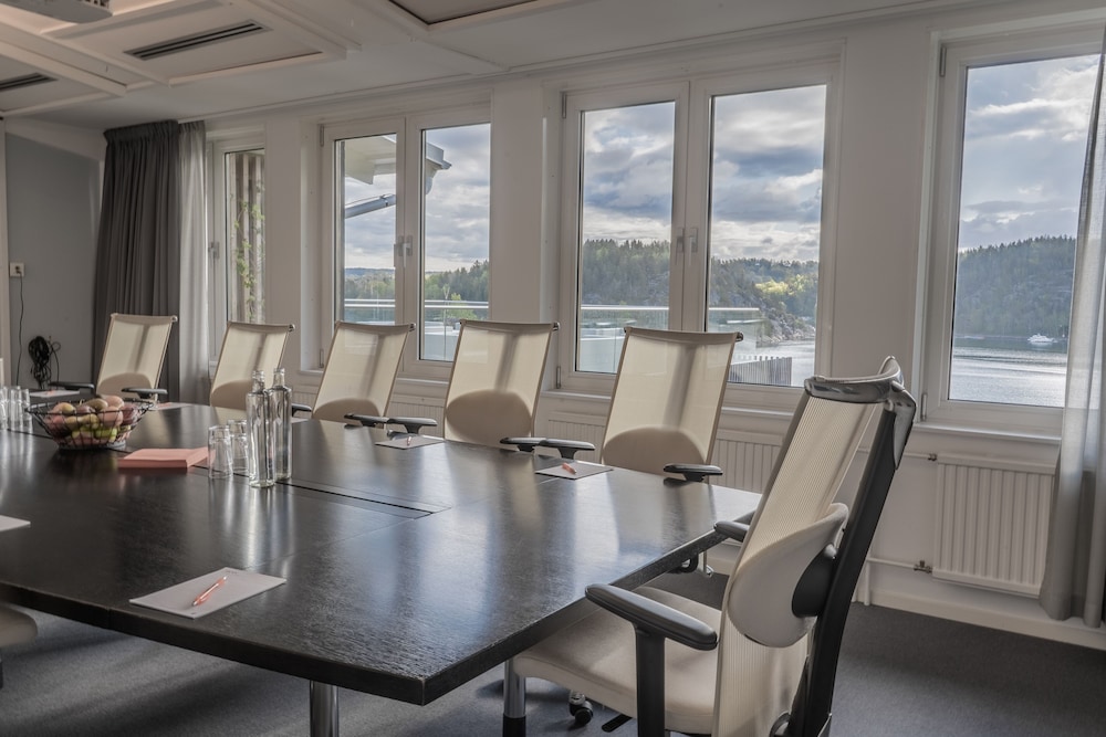 Vann Spa Hotel and Conference 40/50