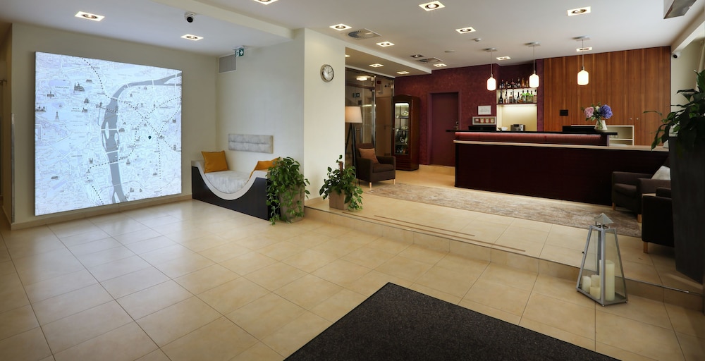 Amarilis Jerome Hotel 3/57