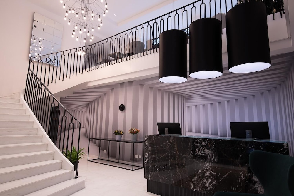 EMBASSY VALLETTA 10/63