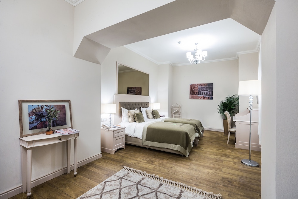 Boutique 19 Hotel 7/56