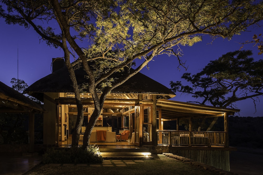 Ekuthuleni Lodge 5/50