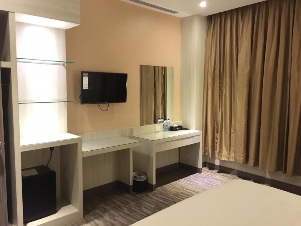 Grand Sydney Hotel Batam 20/29