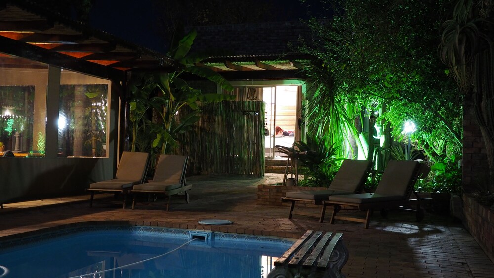 Earthbound B&B 23/50
