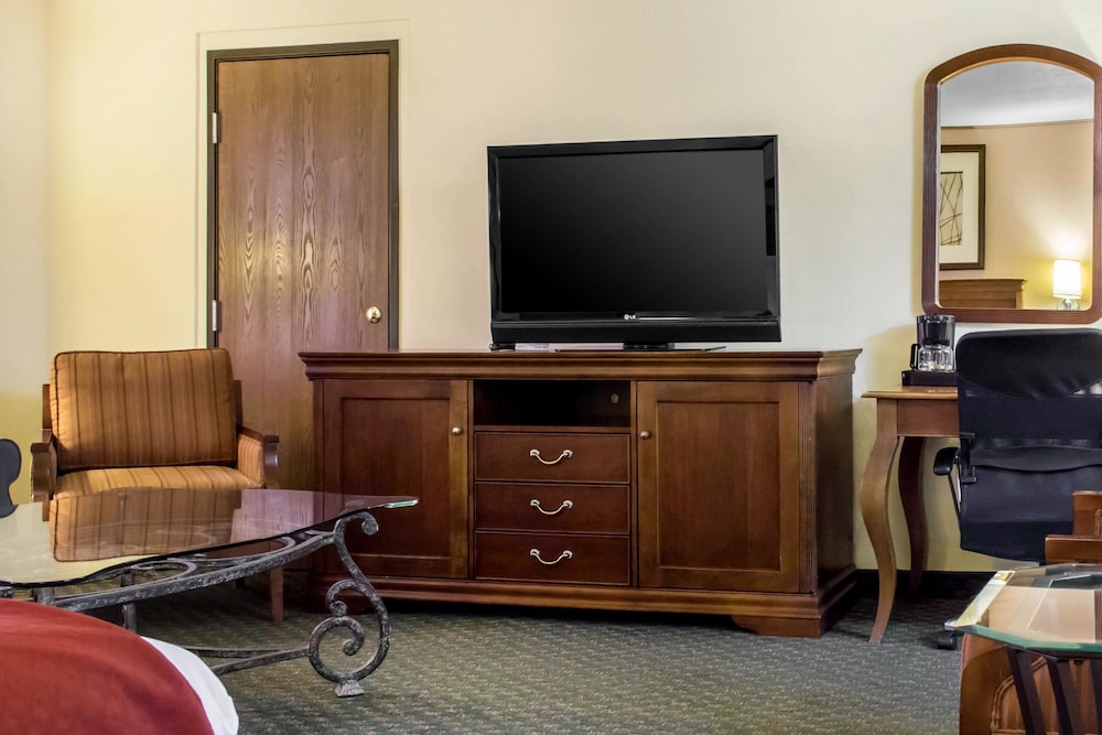 Quality Inn Wickenburg, AZ 33/38