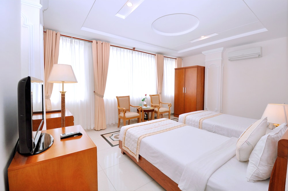 Tan Hoang Long Hotel 9/22