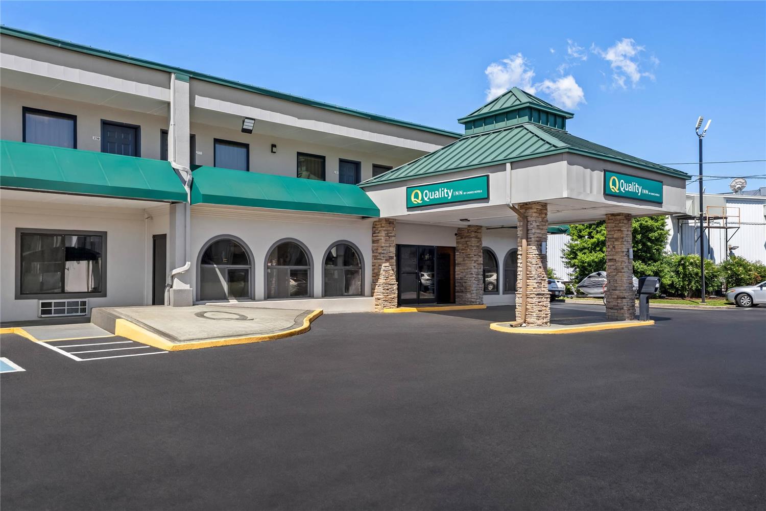 Quality Inn Bowling Green South 21/21