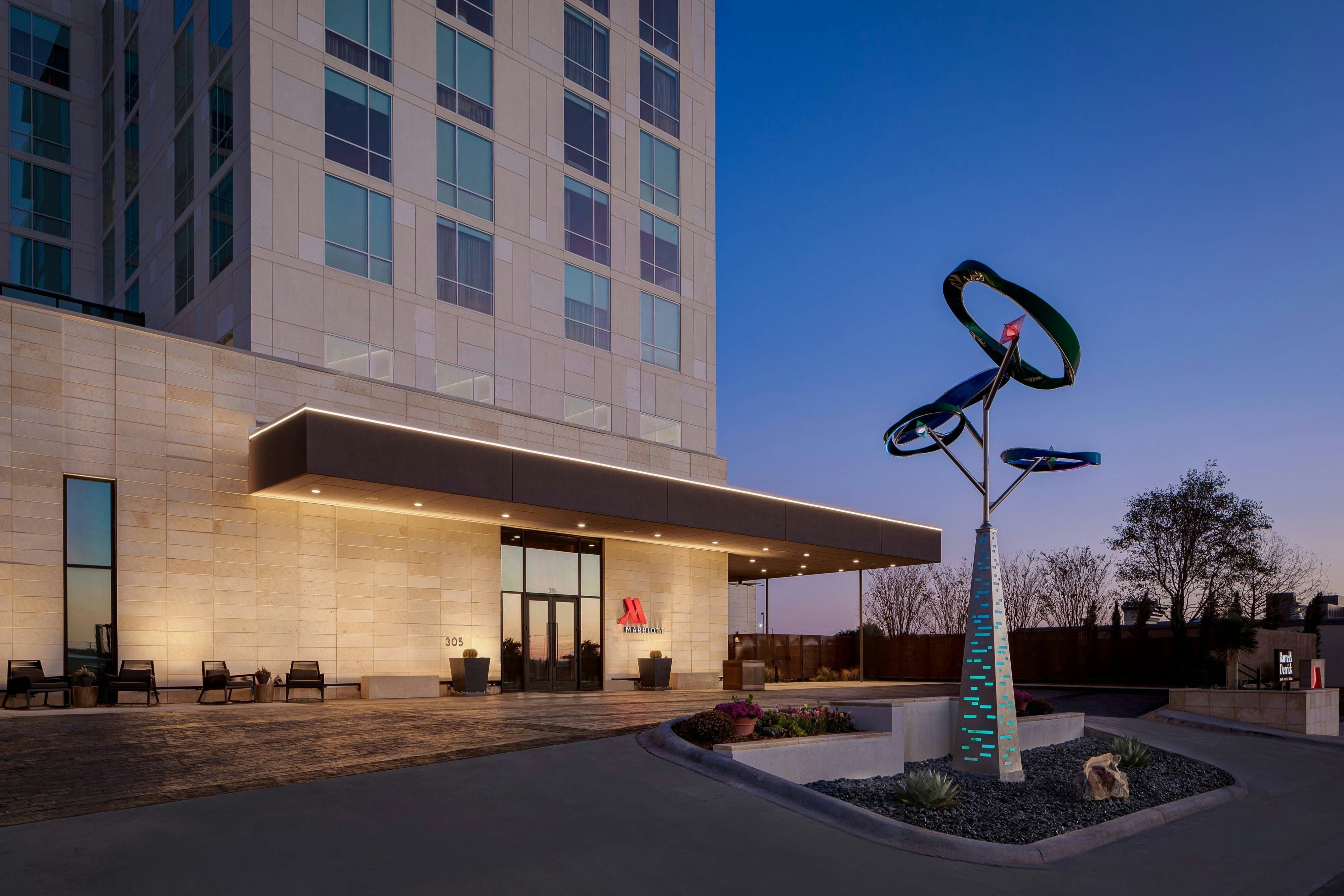 Odessa Marriott Hotel and Conference Center 28/30