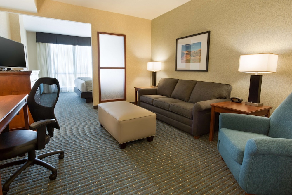 Drury Inn & Suites Colorado Springs 28/50