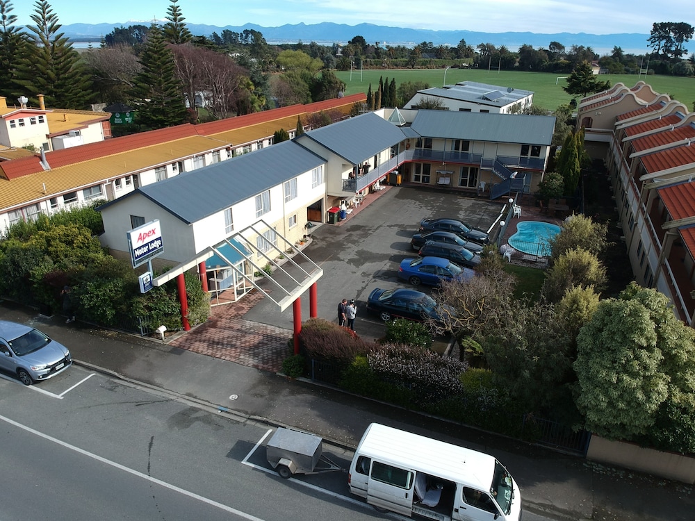 Apex Motor Lodge 50/58