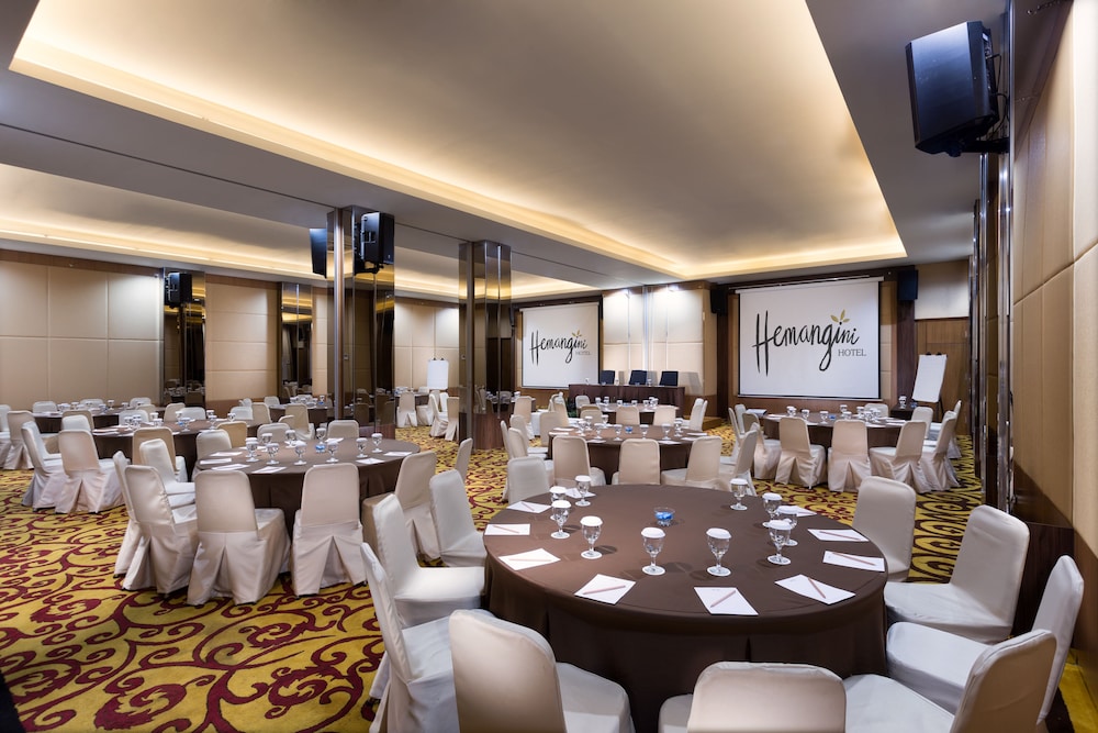 Hemangini Hotel 17/19