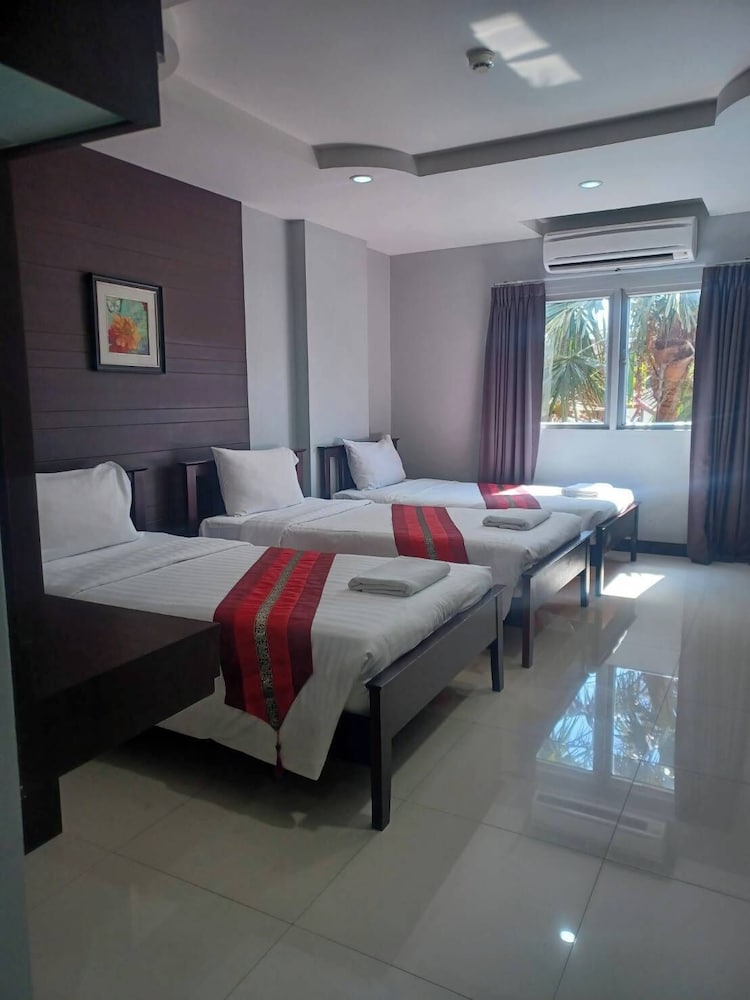 Valhalla Hotel Pattaya 24/75