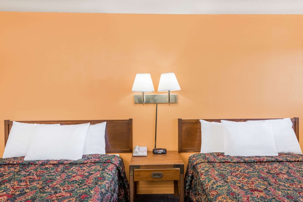 Americas Best Value inn Chanute 13/29