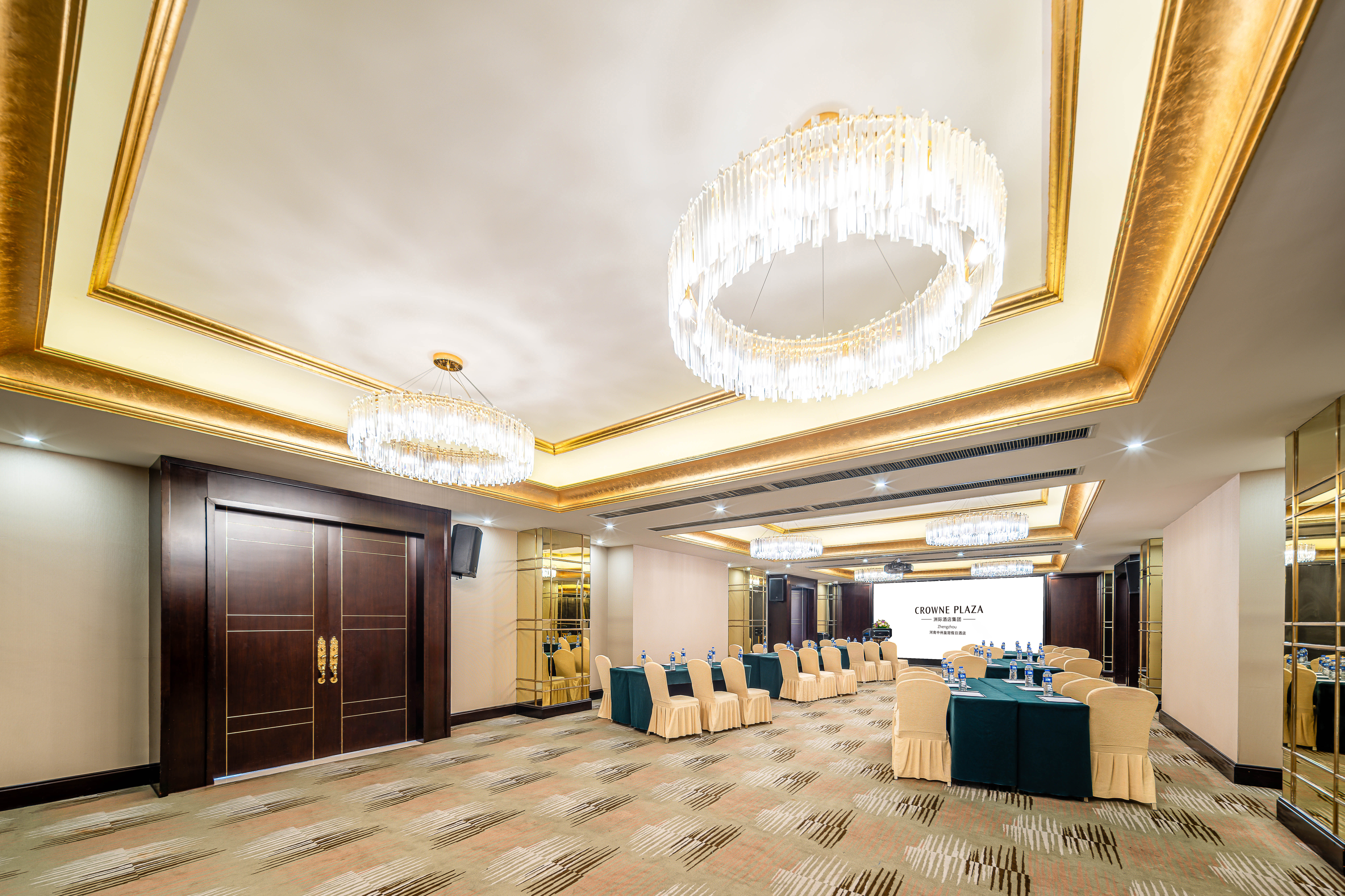 CROWNE PLAZA ZHENGZHOU 16/80