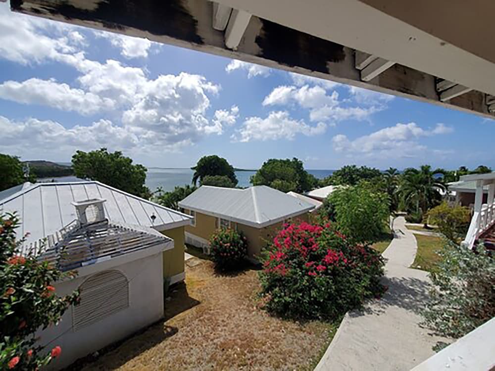 Chenay Bay Beach Resort 30/32