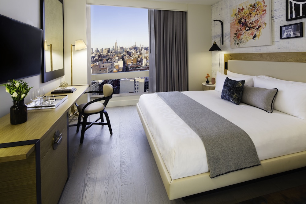 50 Bowery Hotel 15/60