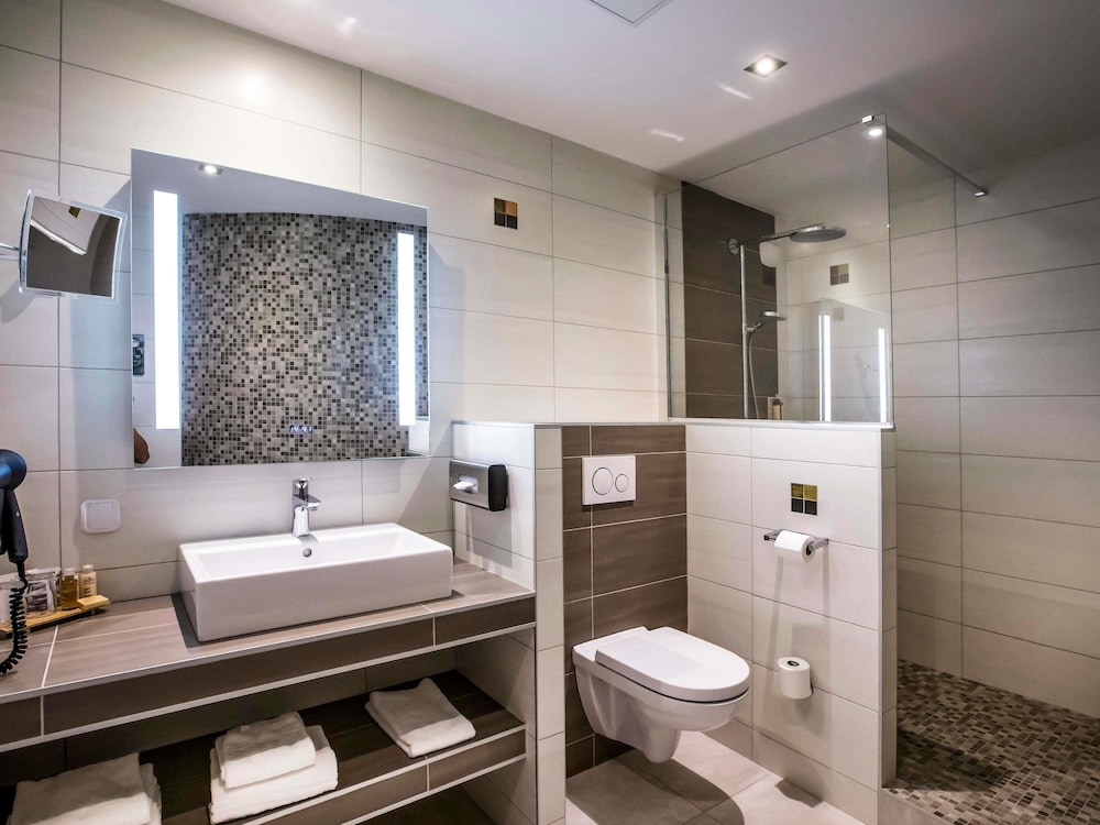 Mercure Montpellier Centre Comedie Hotel 64/66