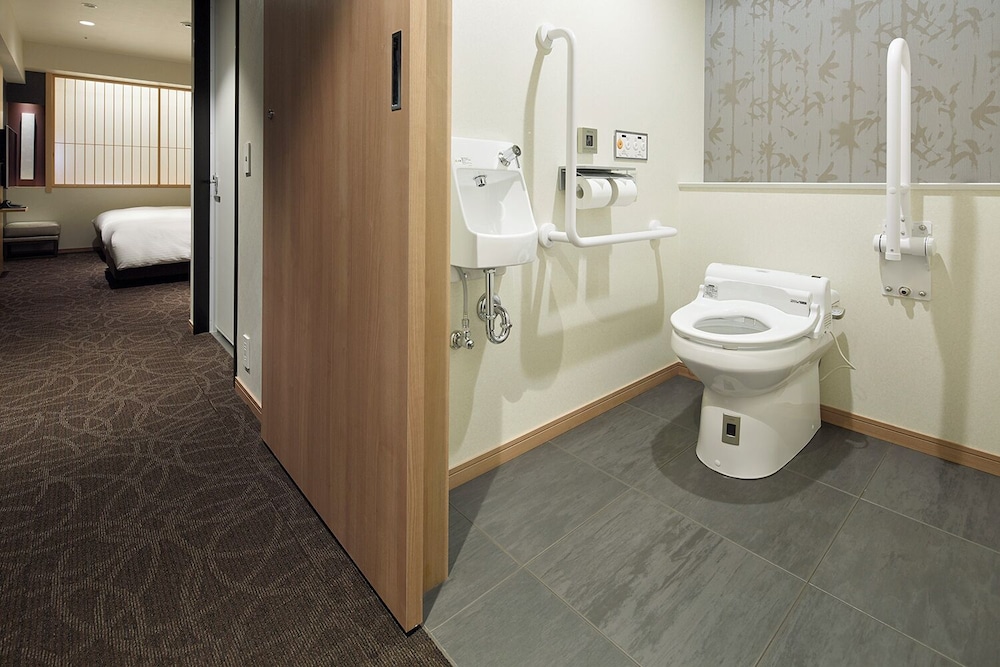 Mitsui Garden Hotel Kyoto Shinmachi Bettei 68/70