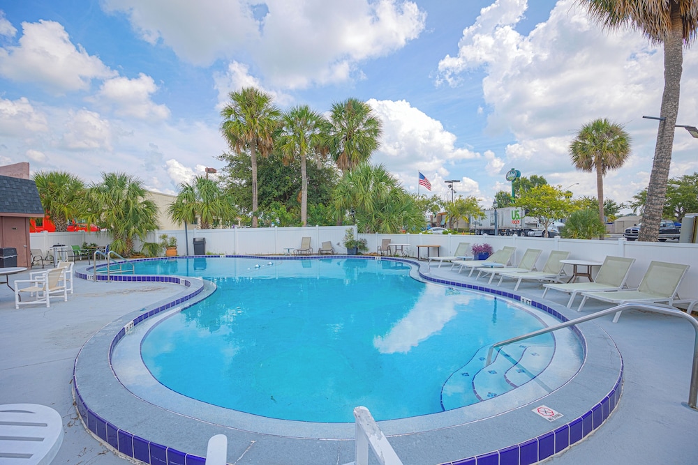 Liberty Garden Inn By Oyo Kissimmee Near Disney World 22/49