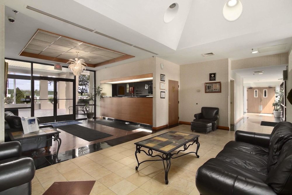 Comfort Inn & Suites Prince George - Fort Lee 45/60