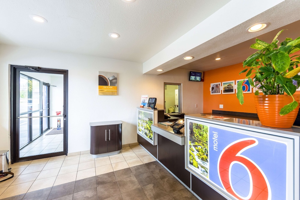 Motel6 Klamath Falls, OR 9/51