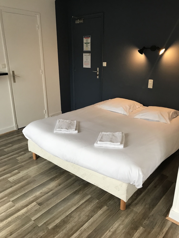 Hôtel La Marine 10/29
