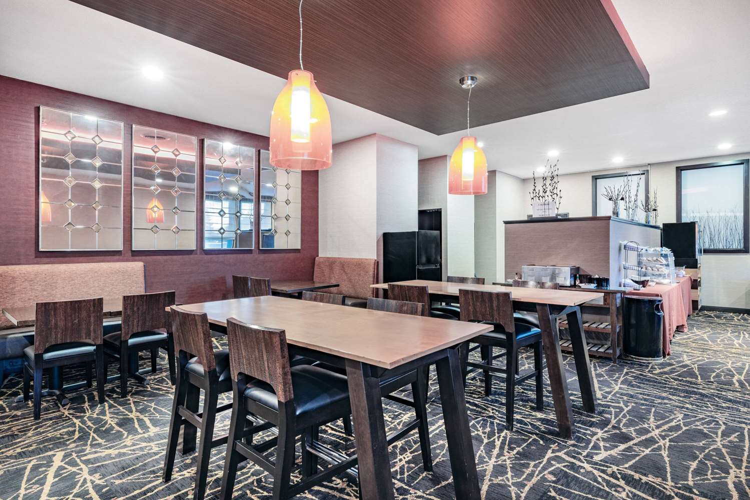 Ramada By Wyndham Grand Forks 25/40