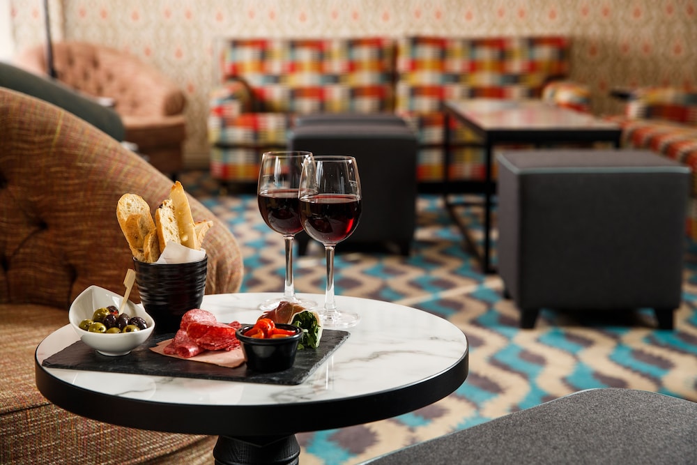 Mercure Maidstone Great Danes Hotel 60/75