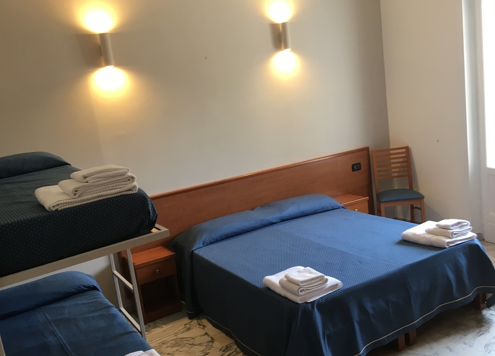 Lungomare Hotel 43/71