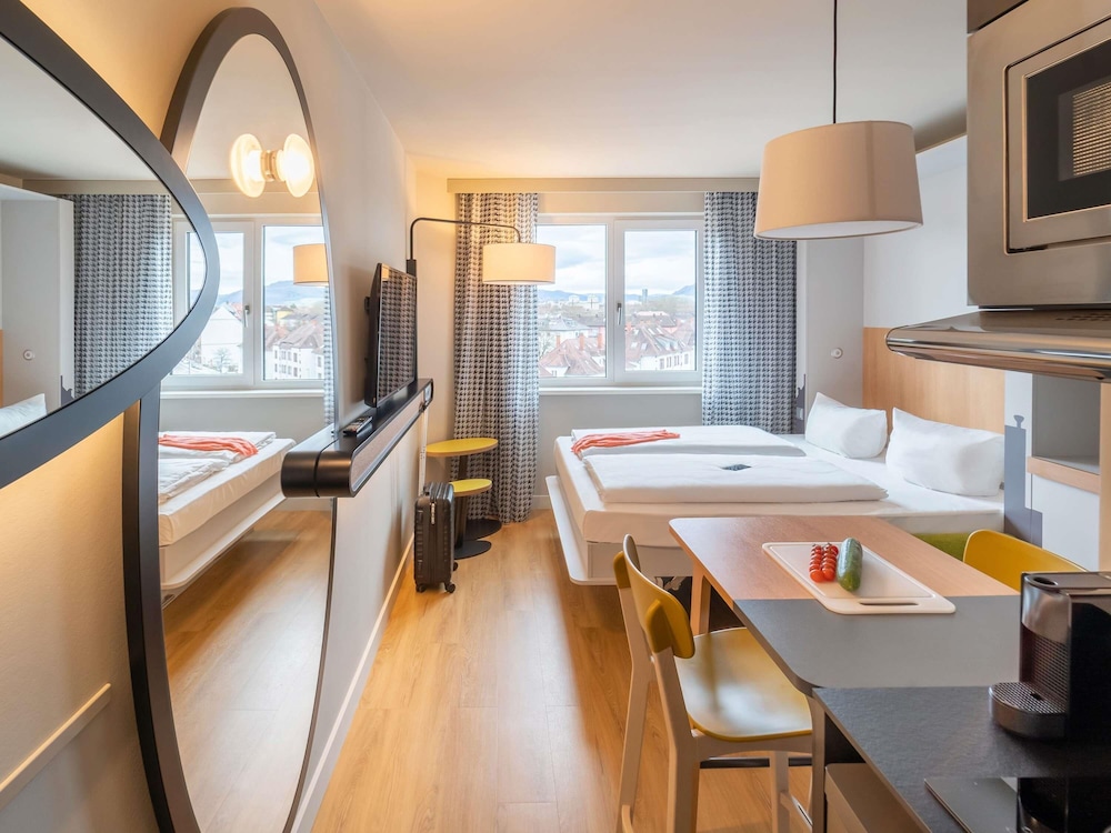 Adagio Access Freiburg 37/48