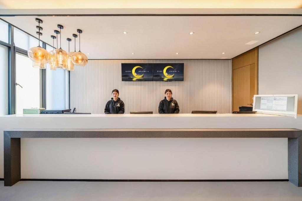 City Comfort Inn (Guangzhou Tiyu West Road Metro Station) 8/48