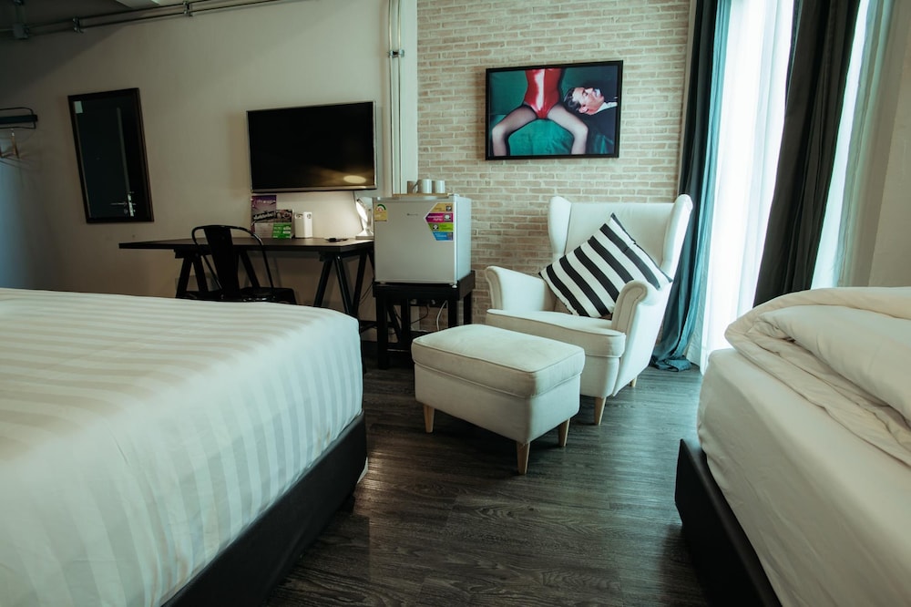J Poshtel Chiangmai 8/48