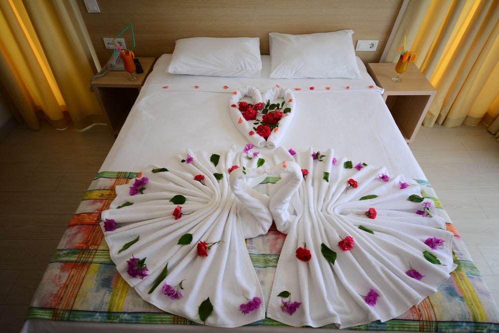 City Hotel Marmaris 36/48