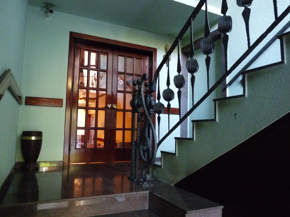 ELYSEE HOTEL 22/33